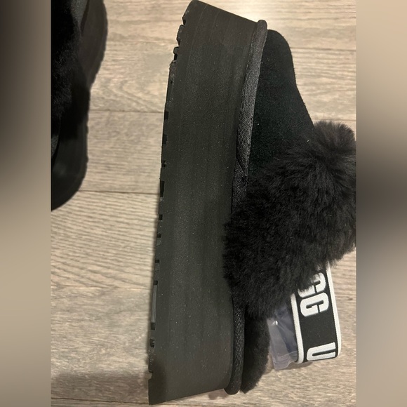 UGG black FunketteWomen's platform sandal with box - Picture 9 of 14